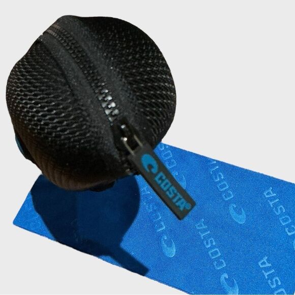 Costa Hard Eyeglasses Sunglasses Case and Glass Cleaner Wipe - Picture 4 of 6